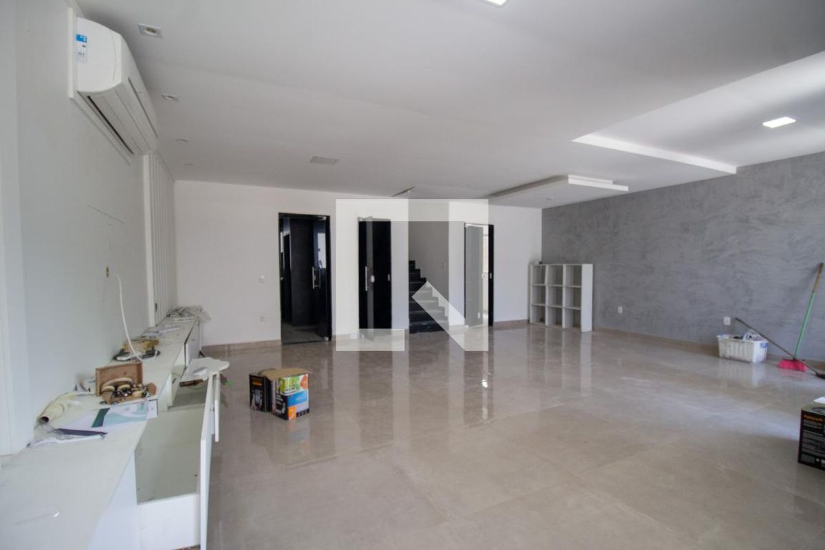 Casa, 6 quartos, 240 m² - Foto 3