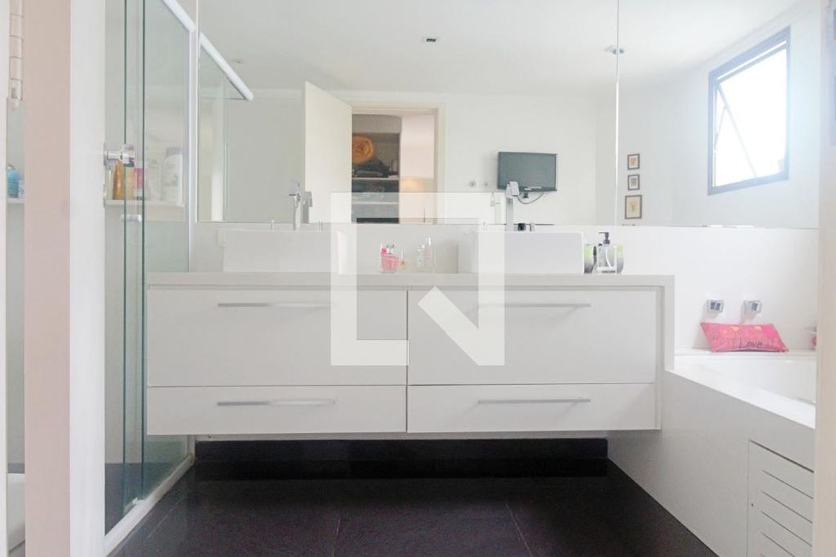 Apartamento, 3 quartos, 165 m² - Foto 74