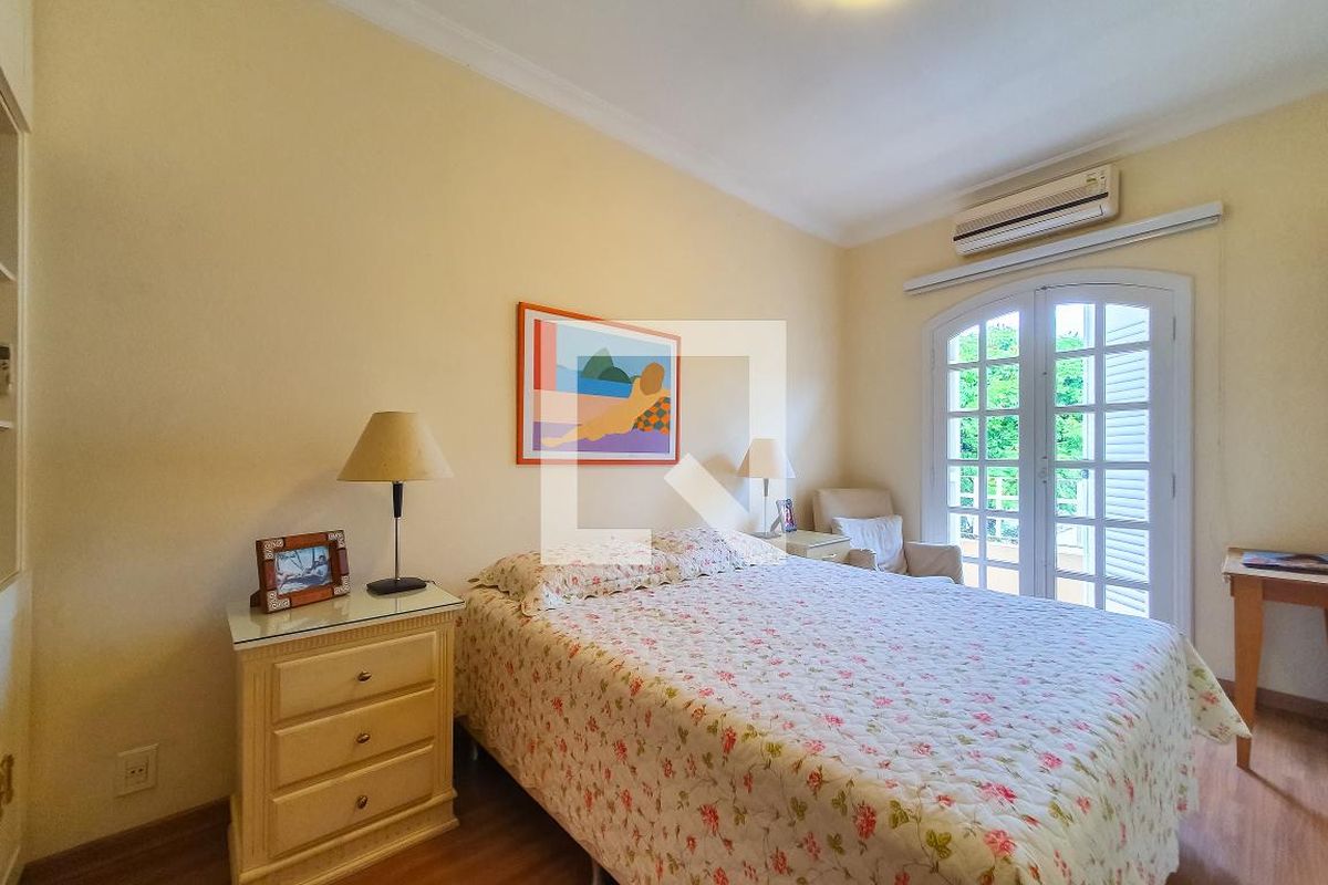 Casa, 4 quartos, 320 m² - Foto 43