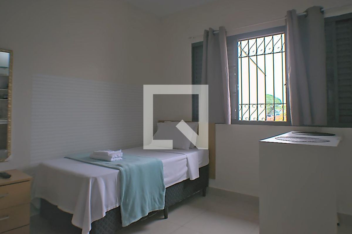 Casa à Venda - Guanabara, 6 Quartos,  260 m2 em , Campinas - sp | SoloBR