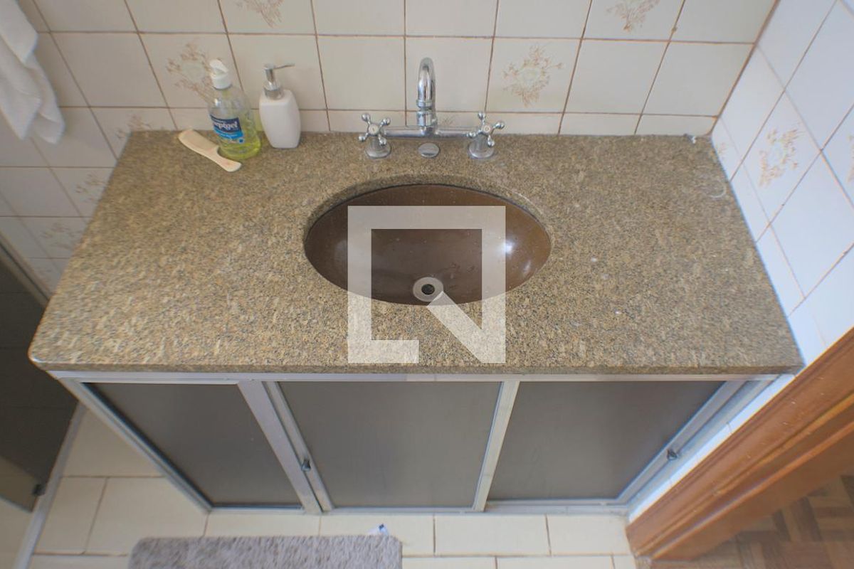 Casa à Venda - Guanabara, 6 Quartos,  260 m2 em , Campinas - sp | SoloBR