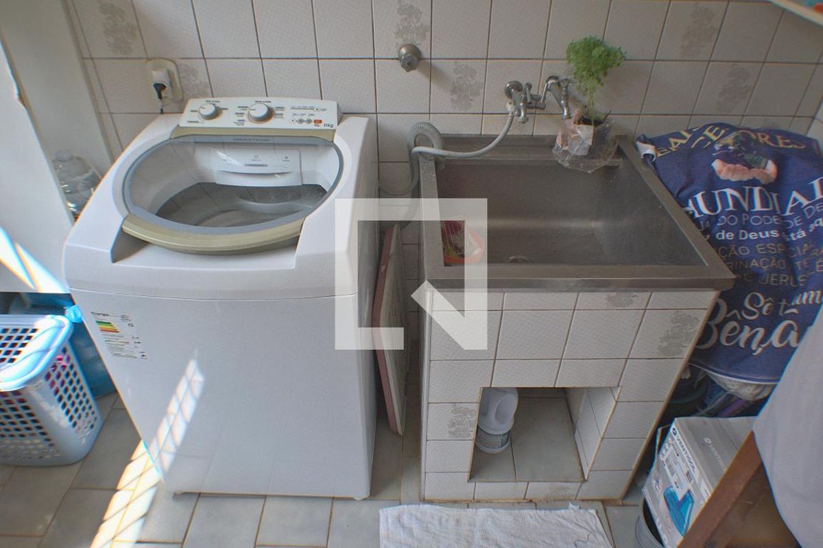 Casa à Venda - Guanabara, 6 Quartos,  260 m2 em , Campinas - sp | SoloBR