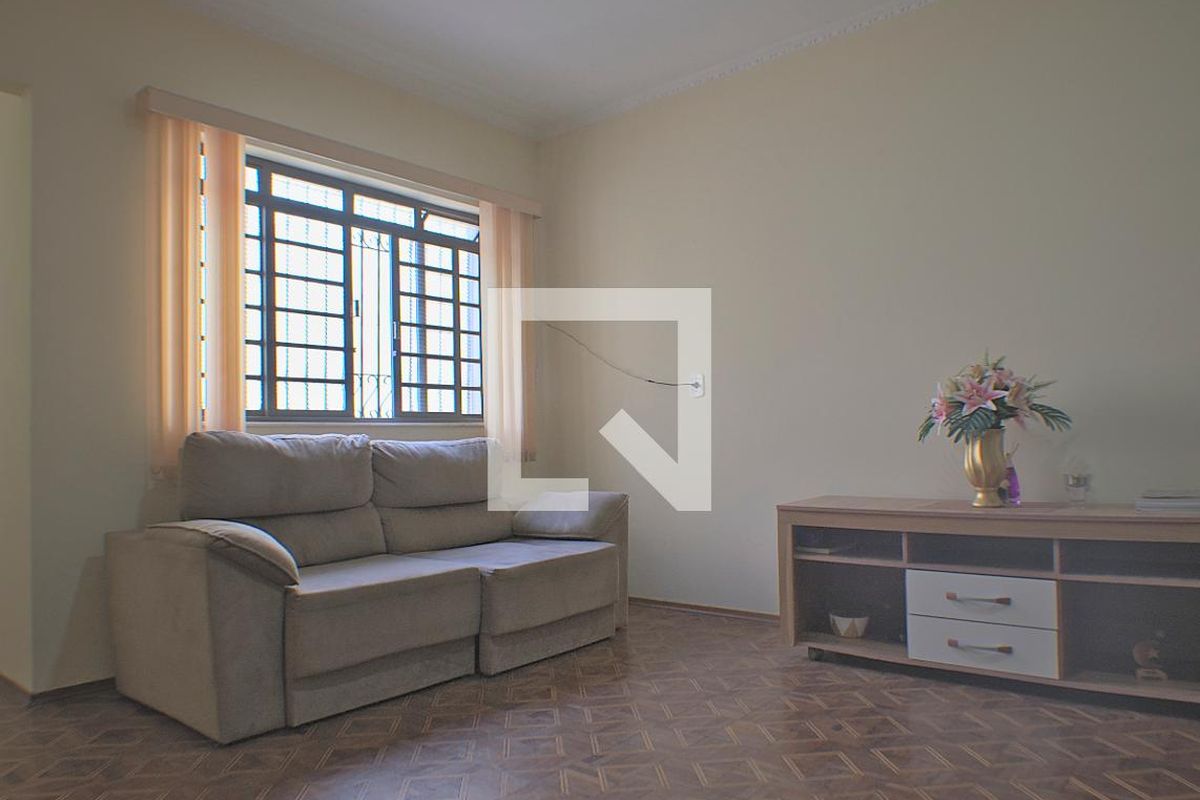 Casa à Venda - Guanabara, 6 Quartos,  260 m2 em , Campinas - sp | SoloBR