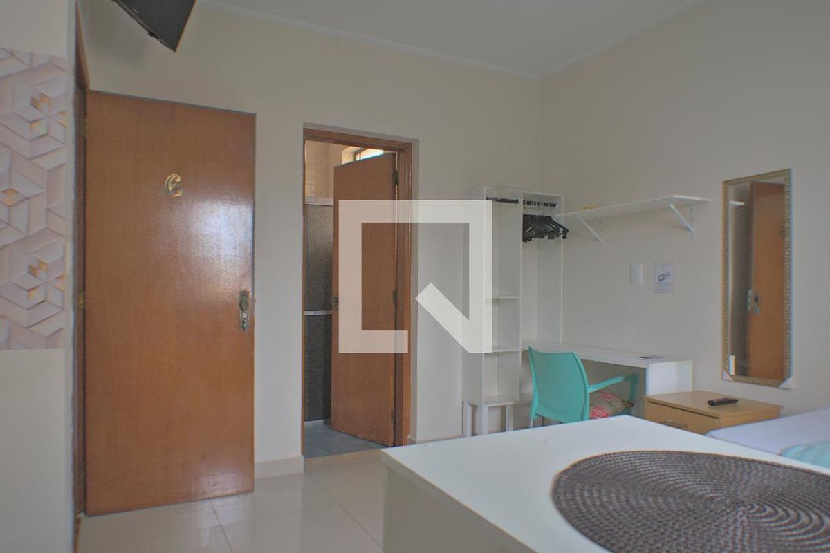 Casa à Venda - Guanabara, 6 Quartos,  260 m2 em , Campinas - sp | SoloBR