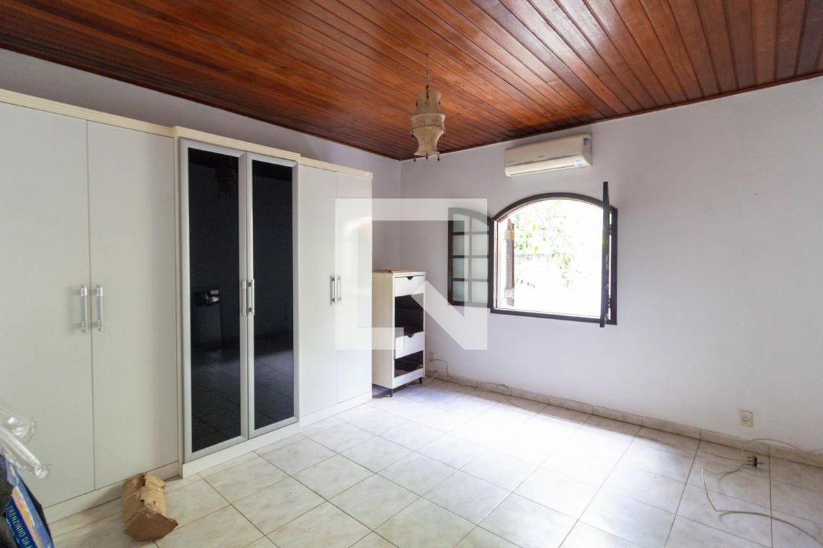 Casa, 2 quartos, 240 m² - Foto 11