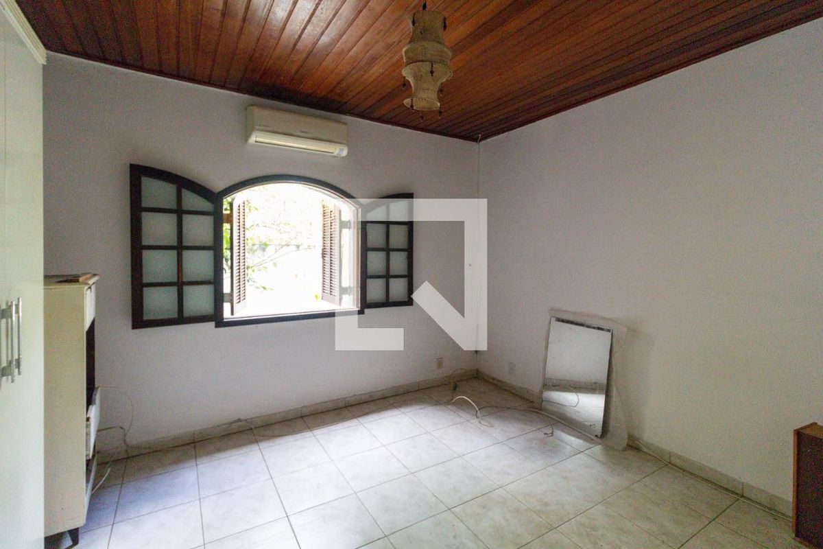 Casa, 2 quartos, 240 m² - Foto 9