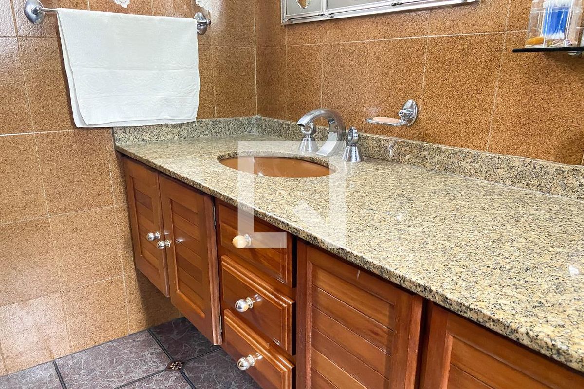 Casa, 2 quartos, 184 m² - Foto 12