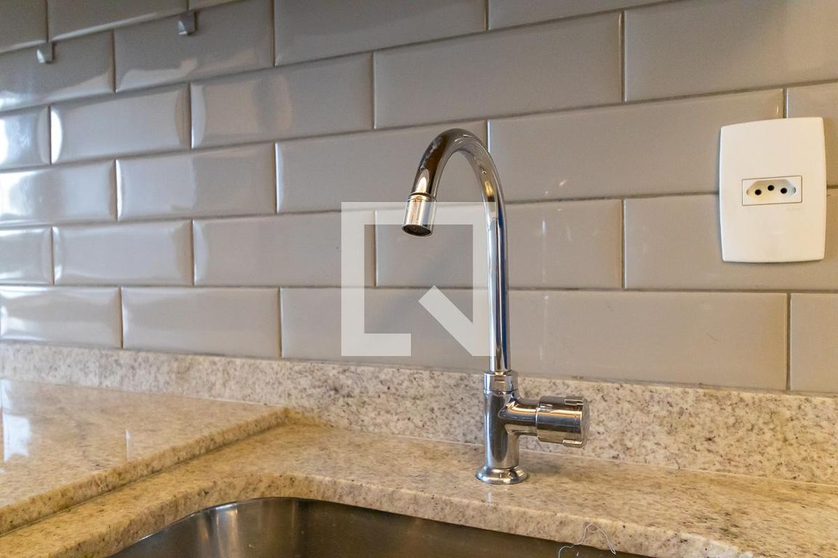 Apartamento à Venda - Bosque, 1 Quarto,  45 m2 em , Campinas - sp | SoloBR