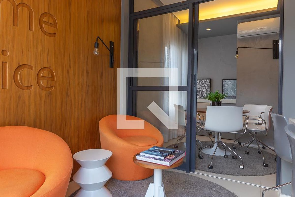 Apartamento à Venda - Bosque, 1 Quarto,  45 m2 em , Campinas - sp | SoloBR