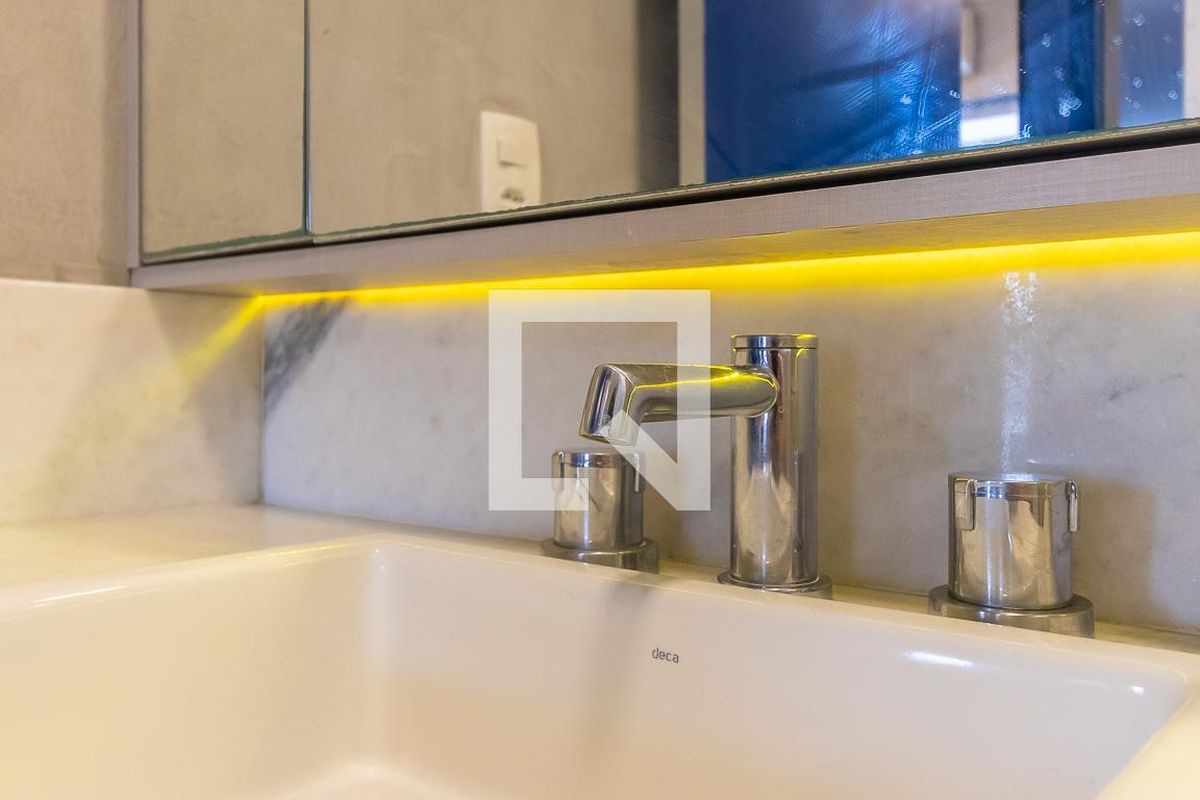 Apartamento à Venda - Bosque, 1 Quarto,  45 m2 em , Campinas - sp | SoloBR