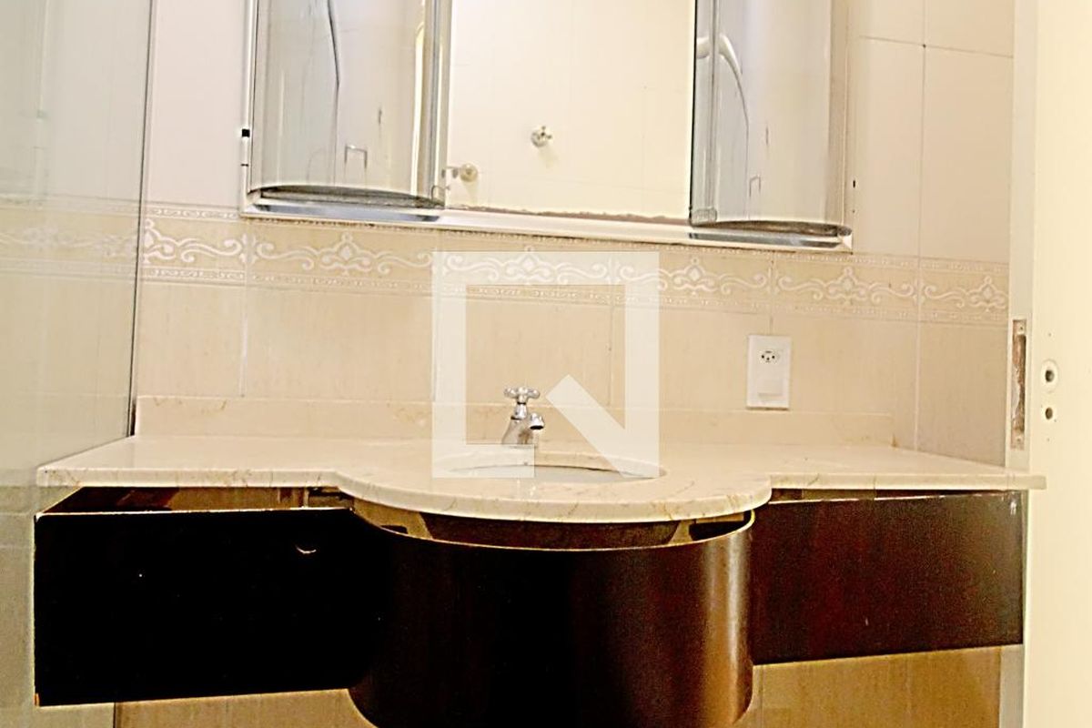 Casa, 3 quartos, 250 m² - Foto 64