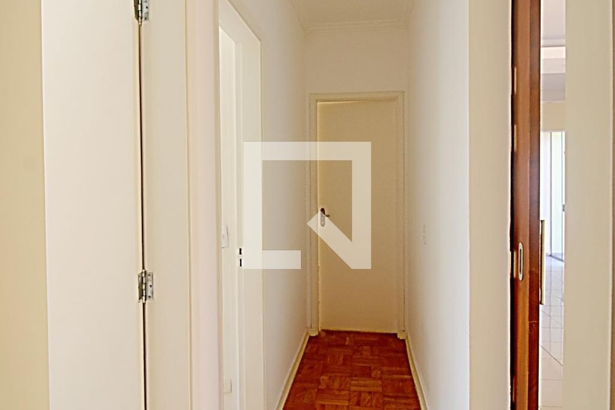 Casa, 3 quartos, 250 m² - Foto 18