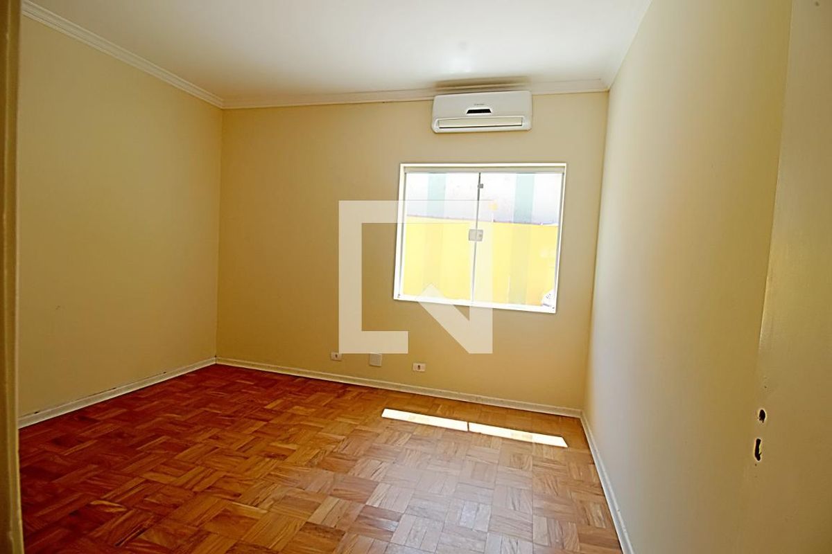 Casa, 3 quartos, 250 m² - Foto 40