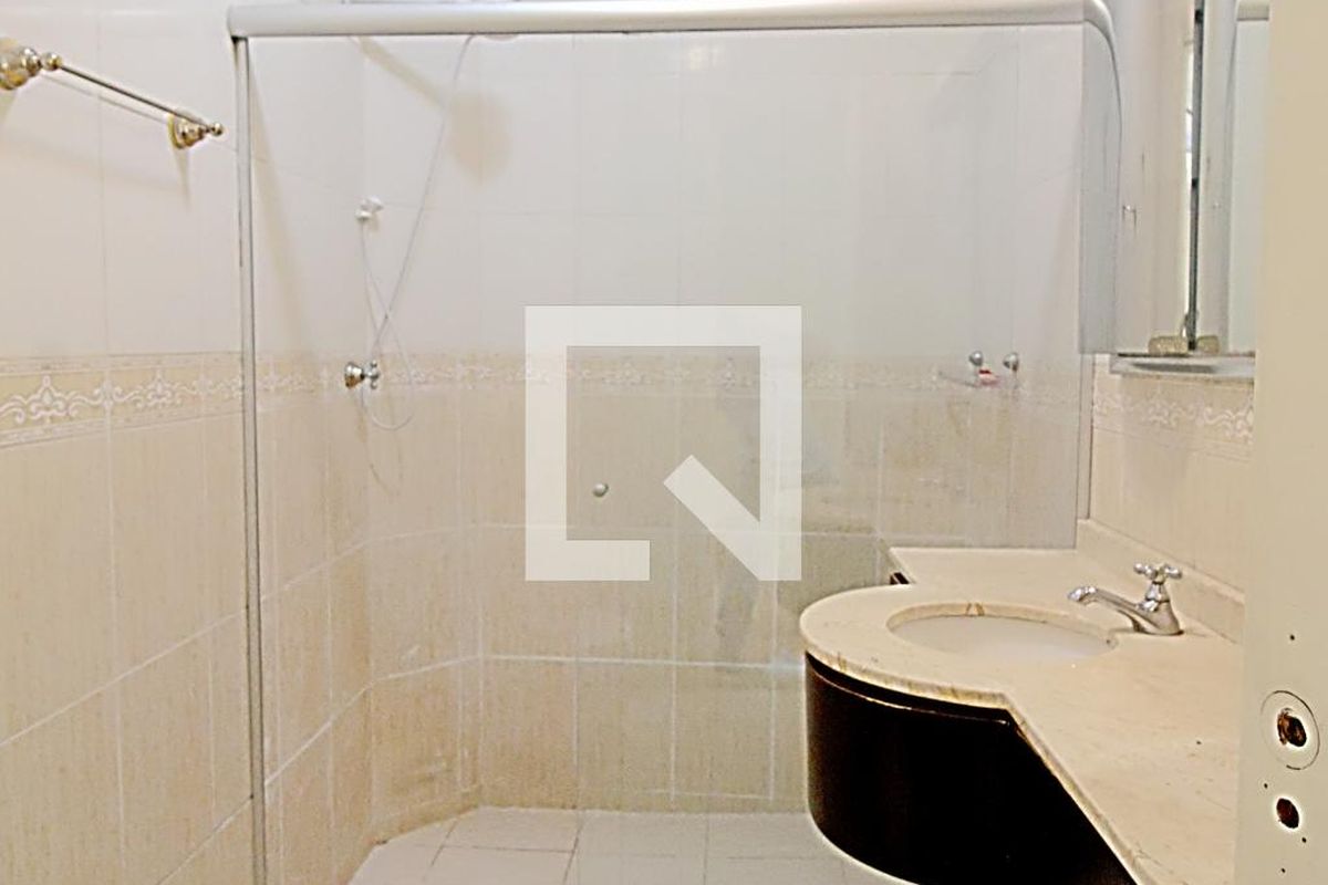 Casa, 3 quartos, 250 m² - Foto 56