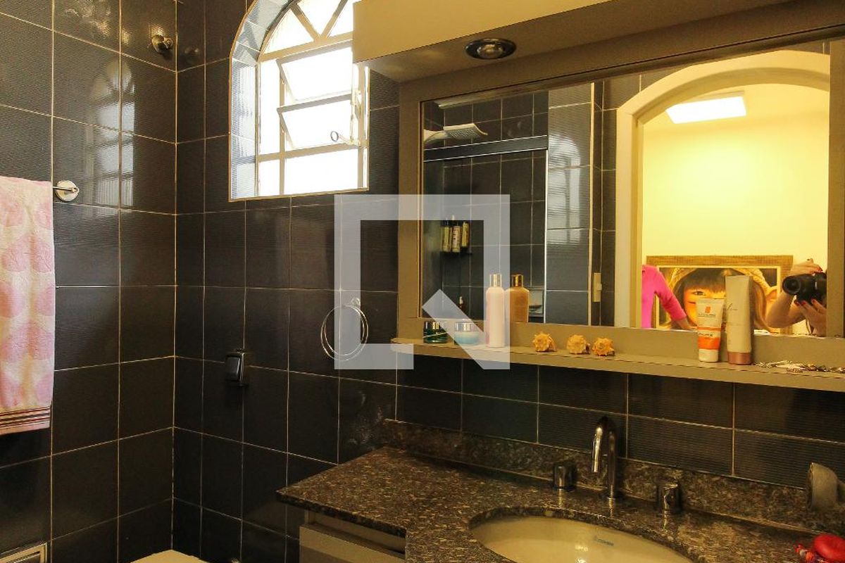 Casa, 3 quartos, 250 m² - Foto 38