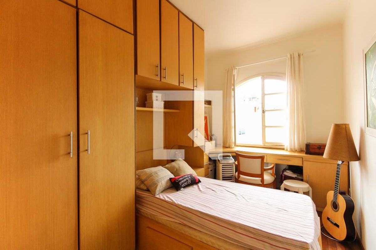 Casa, 3 quartos, 250 m² - Foto 11