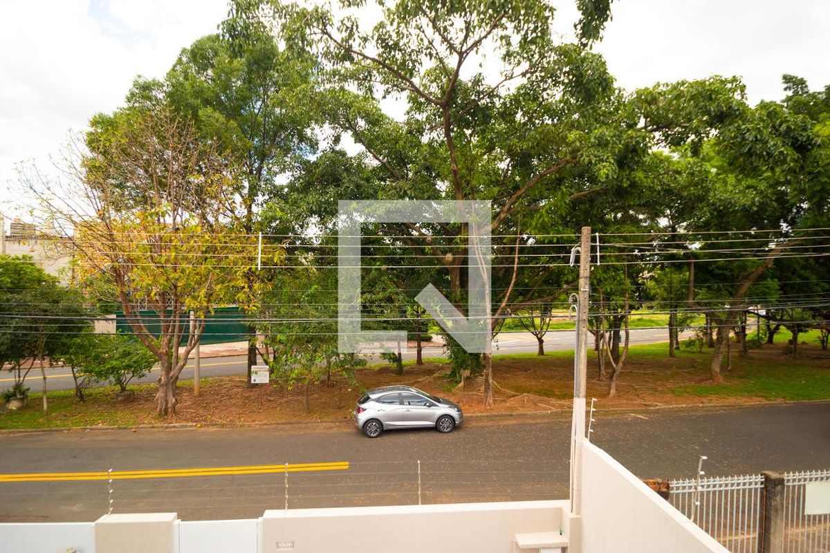 Casa à Venda - Jardim Planalto, 3 Quartos,  180 m2 em , Campinas - sp | SoloBR