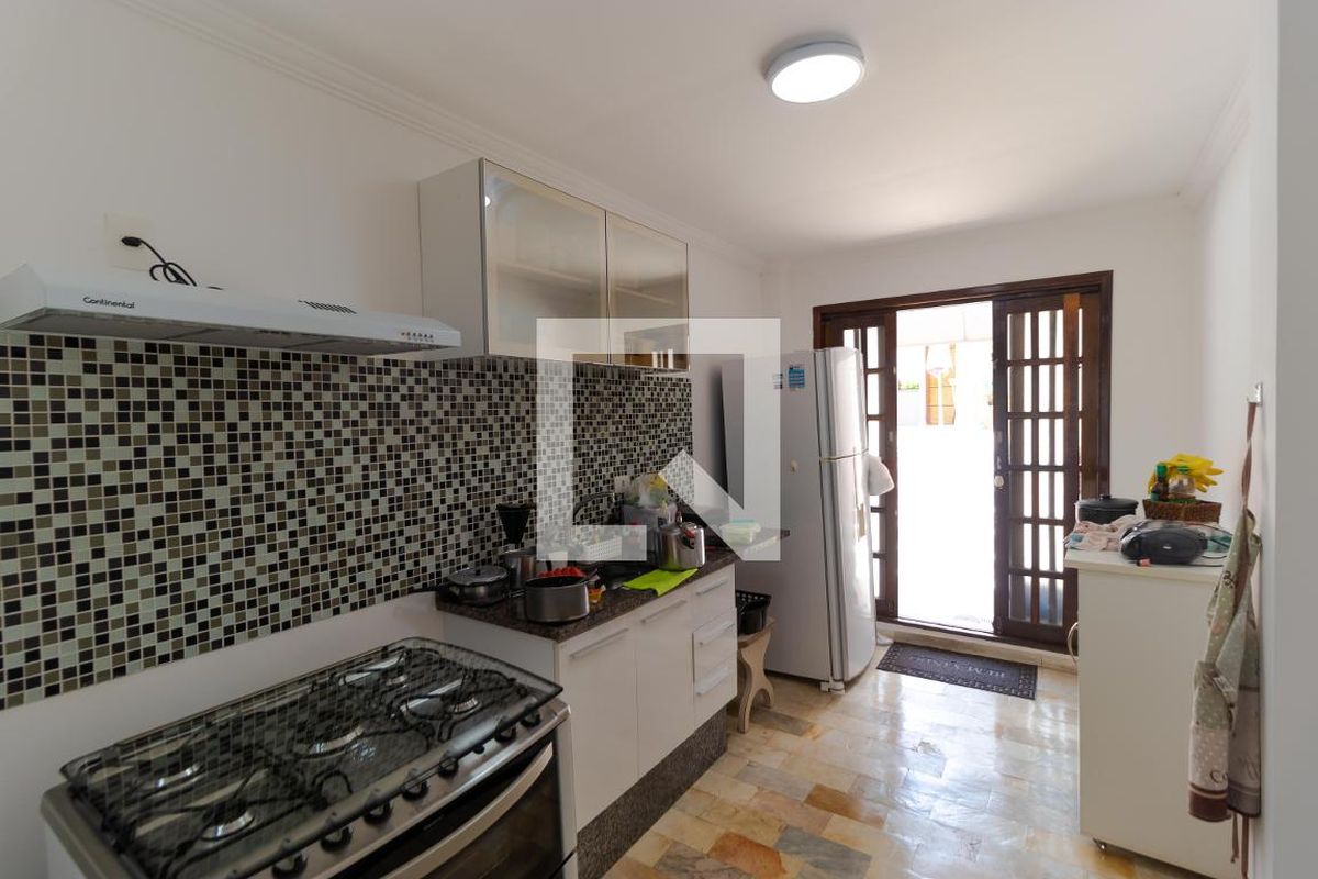 Casa à Venda - Jardim Planalto, 3 Quartos,  180 m2 em , Campinas - sp | SoloBR