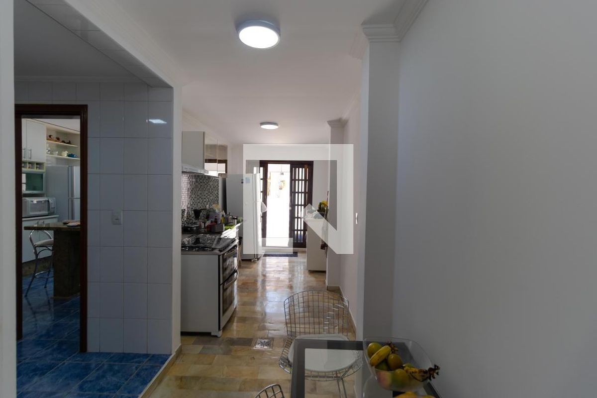 Casa à Venda - Jardim Planalto, 3 Quartos,  180 m2 em , Campinas - sp | SoloBR