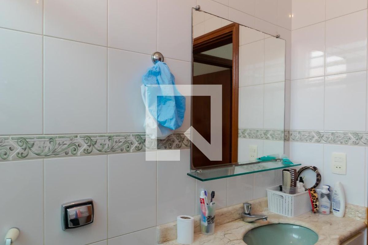 Casa à Venda - Jardim Planalto, 3 Quartos,  180 m2 em , Campinas - sp | SoloBR
