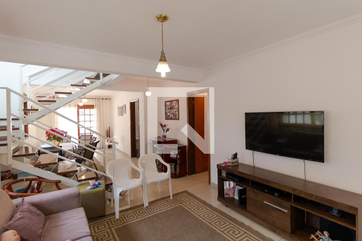 Casa à Venda - Jardim Planalto, 3 Quartos,  180 m2 em , Campinas - sp | SoloBR