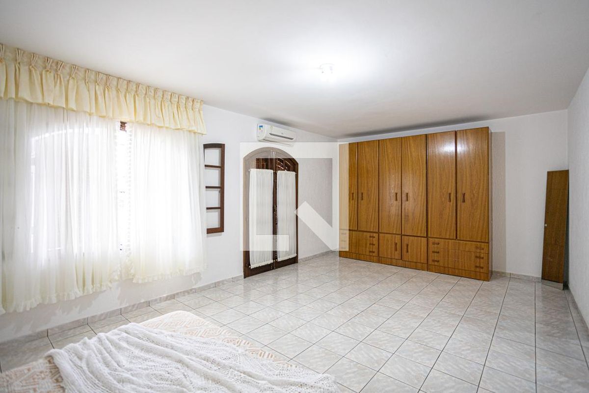 Casa, 3 quartos, 309 m² - Foto 12