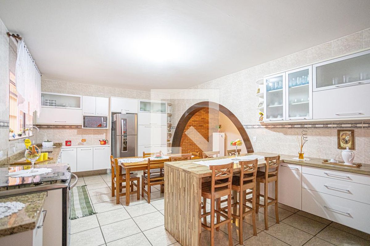Casa, 3 quartos, 309 m² - Foto 35