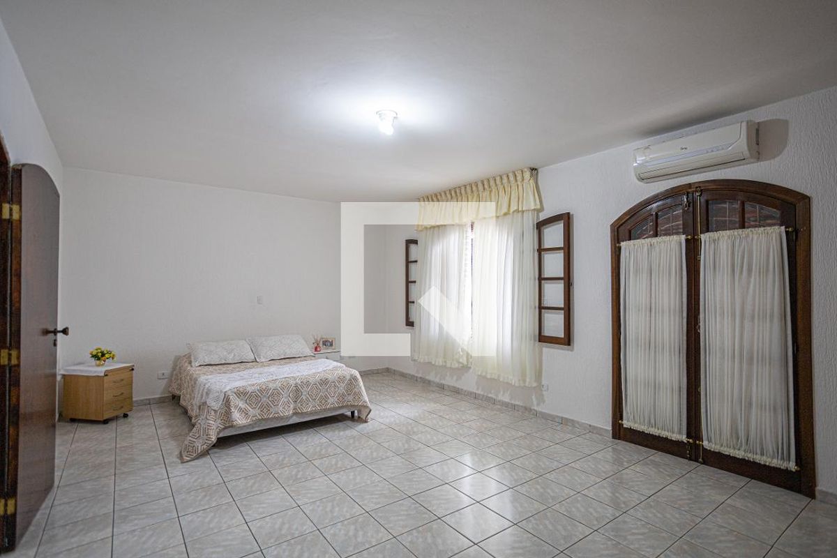 Casa, 3 quartos, 309 m² - Foto 11