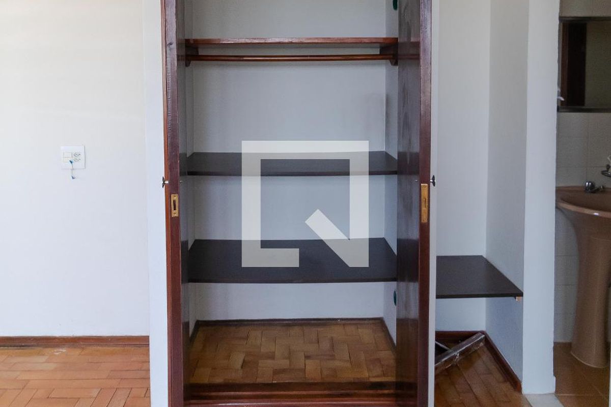 Casa à Venda - Jardim Santana, 2 Quartos,  137 m2 em , Campinas - sp | SoloBR