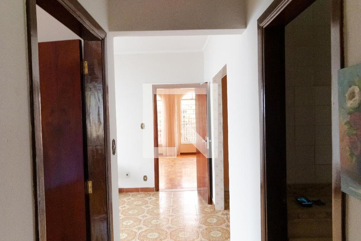Casa à Venda - Jardim Santana, 2 Quartos,  137 m2 em , Campinas - sp | SoloBR