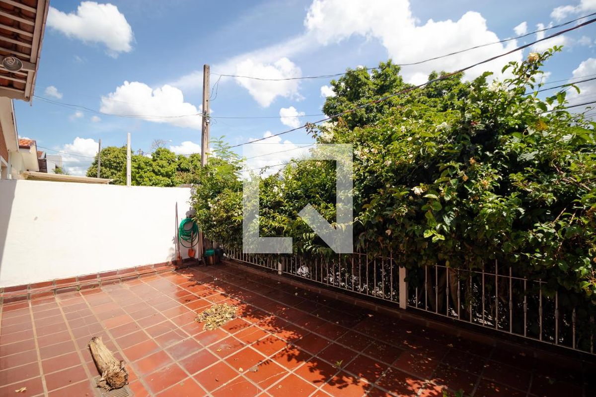 Casa à Venda - Jardim Santana, 2 Quartos,  137 m2 em , Campinas - sp | SoloBR