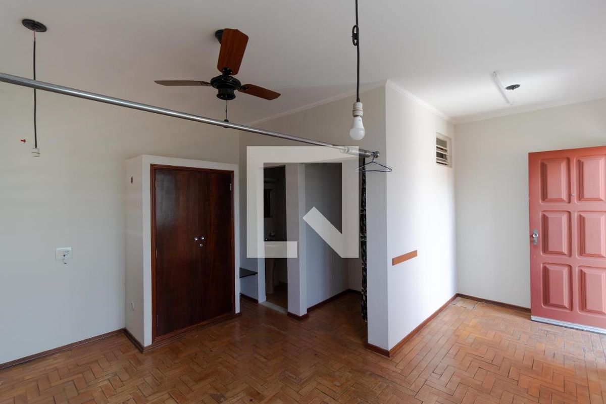 Casa à Venda - Jardim Santana, 2 Quartos,  137 m2 em , Campinas - sp | SoloBR