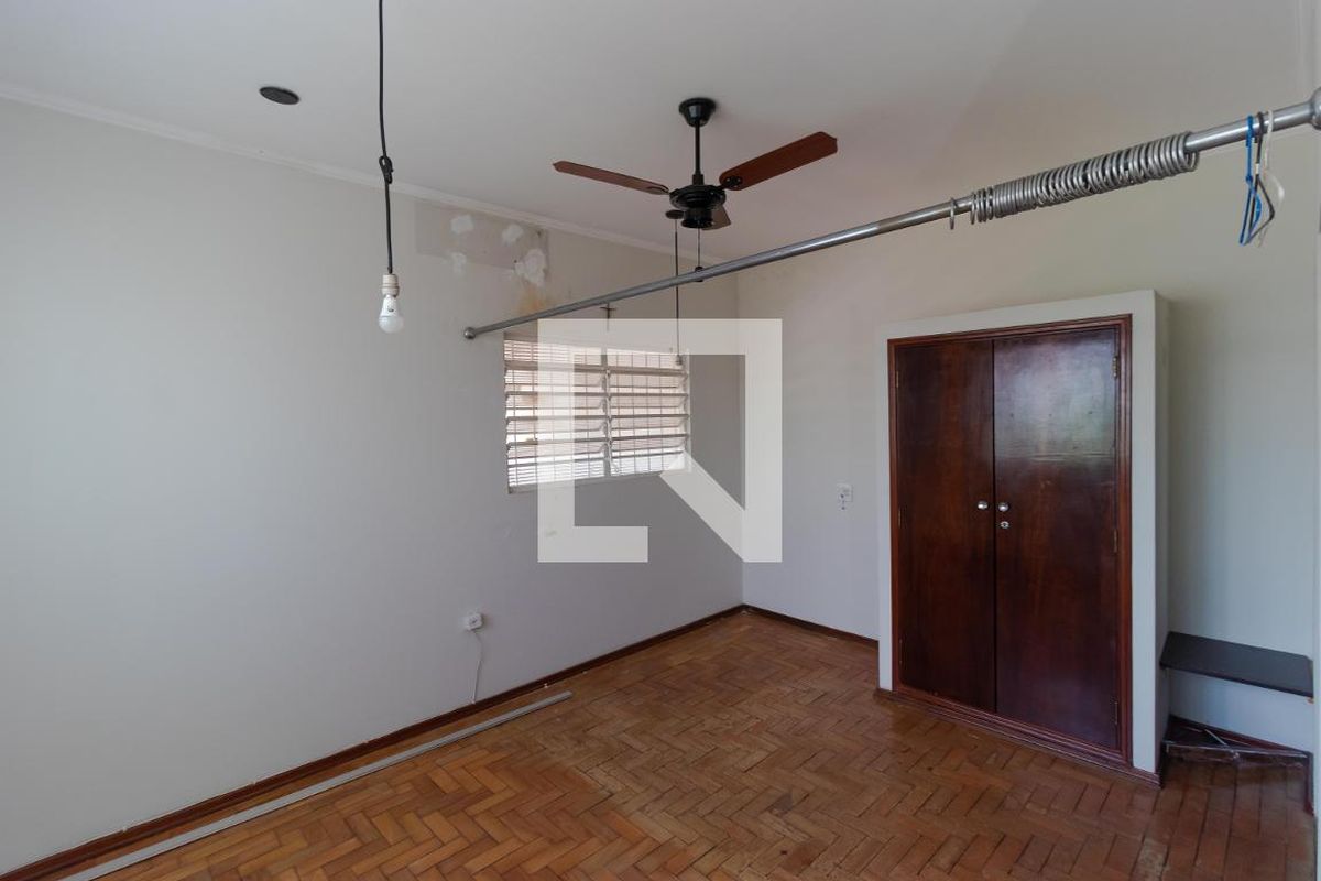 Casa à Venda - Jardim Santana, 2 Quartos,  137 m2 em , Campinas - sp | SoloBR
