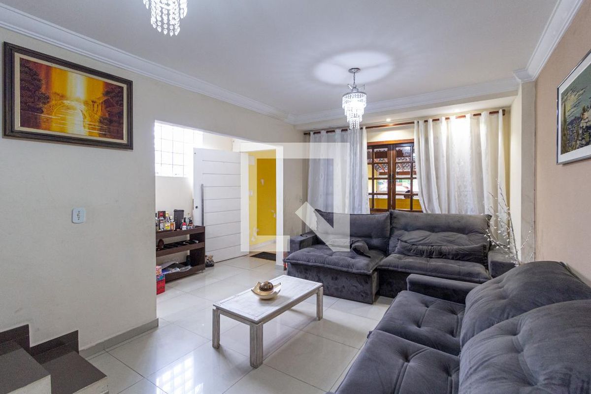 Casa, 4 quartos, 240 m² - Foto 2