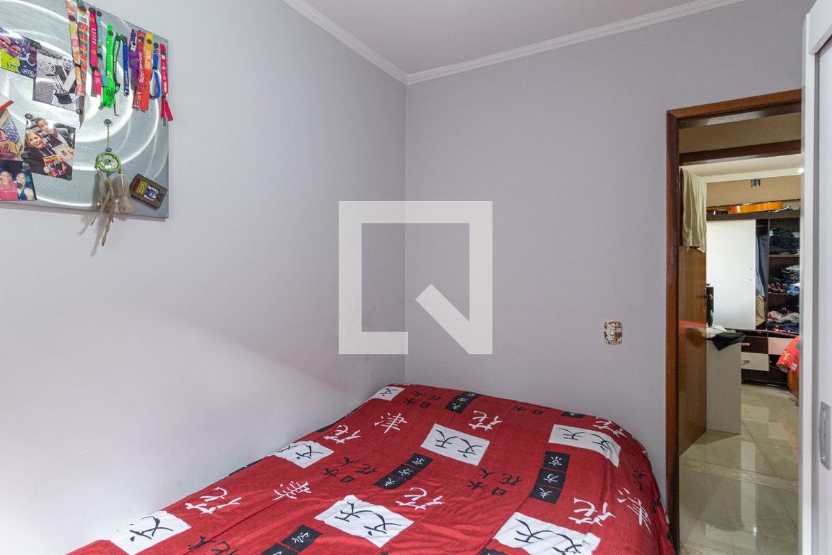 Casa, 4 quartos, 240 m² - Foto 18