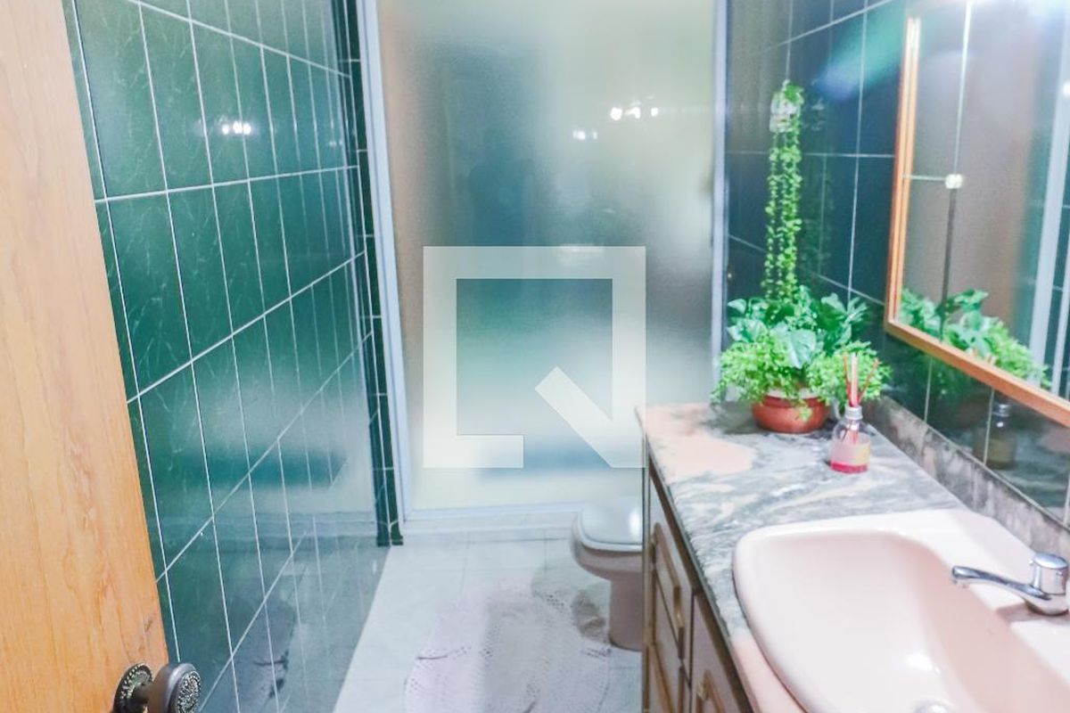 Casa, 3 quartos, 225 m² - Foto 41