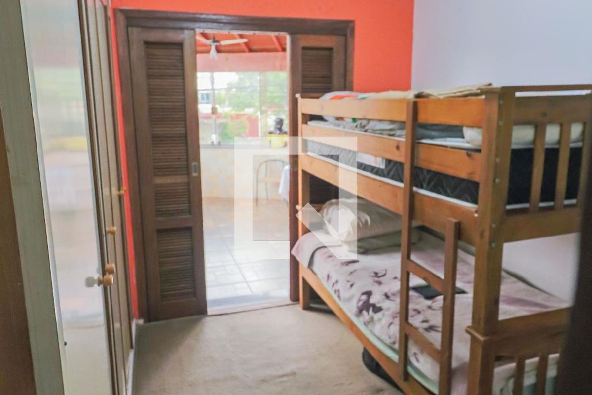 Casa, 3 quartos, 225 m² - Foto 73