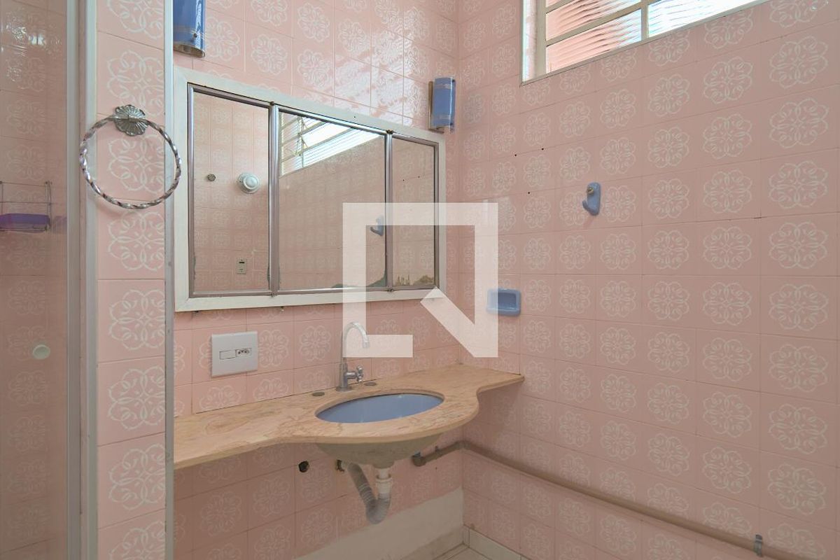 Casa à Venda - Bosque, 6 Quartos,  260 m2 em , Campinas - sp | SoloBR