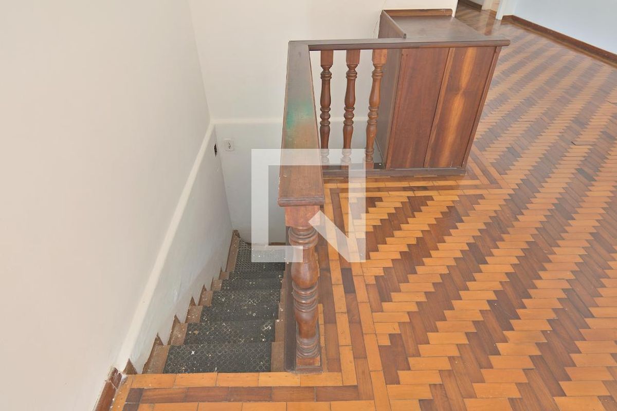 Casa à Venda - Bosque, 6 Quartos,  260 m2 em , Campinas - sp | SoloBR