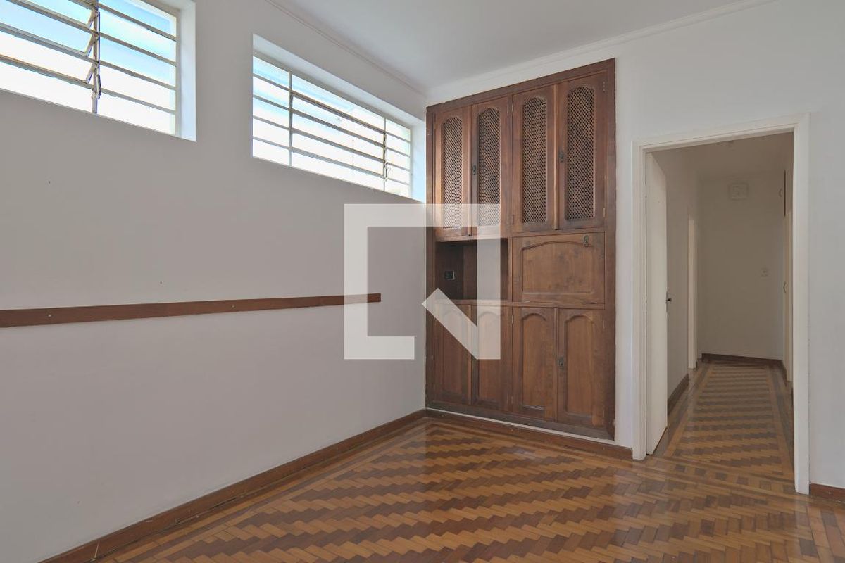Casa à Venda - Bosque, 6 Quartos,  260 m2 em , Campinas - sp | SoloBR