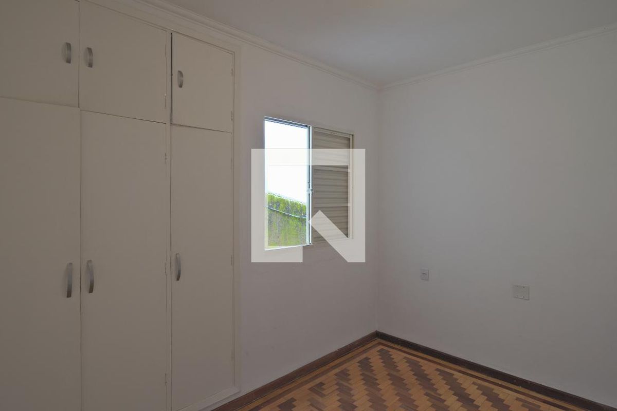 Casa à Venda - Bosque, 6 Quartos,  260 m2 em , Campinas - sp | SoloBR