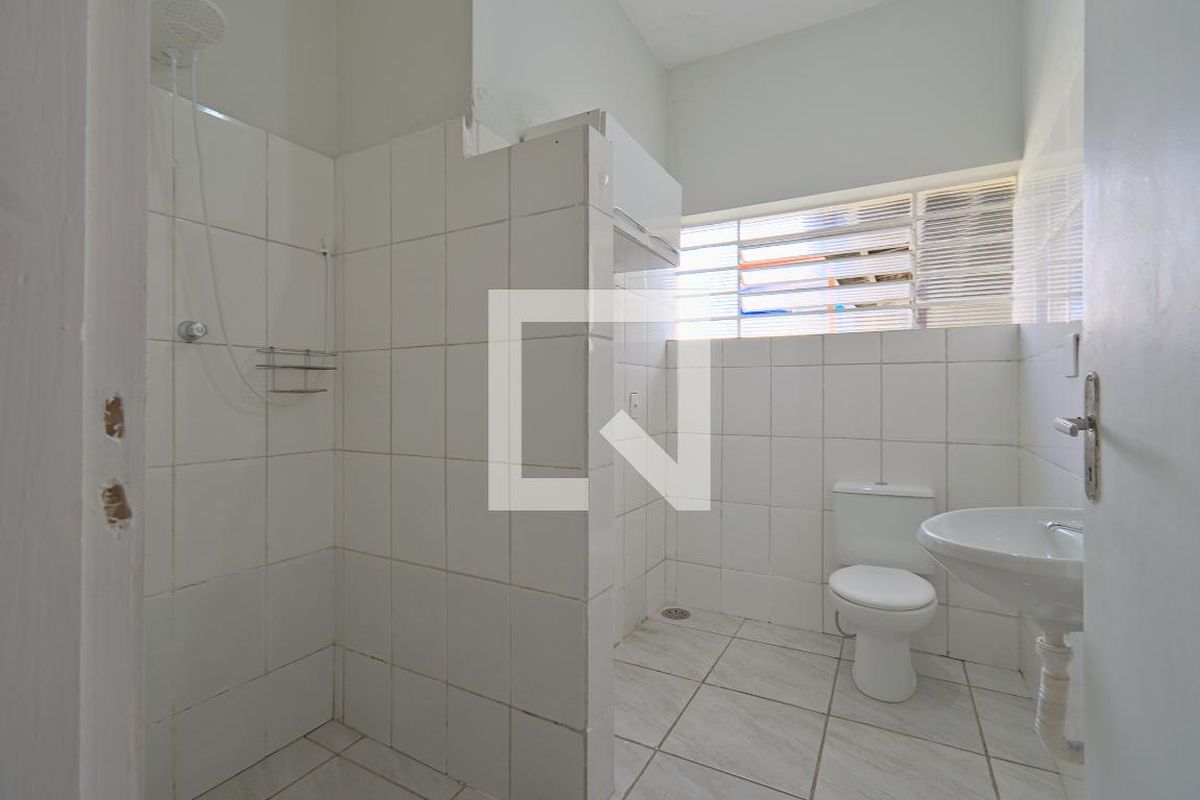 Casa à Venda - Bosque, 6 Quartos,  260 m2 em , Campinas - sp | SoloBR