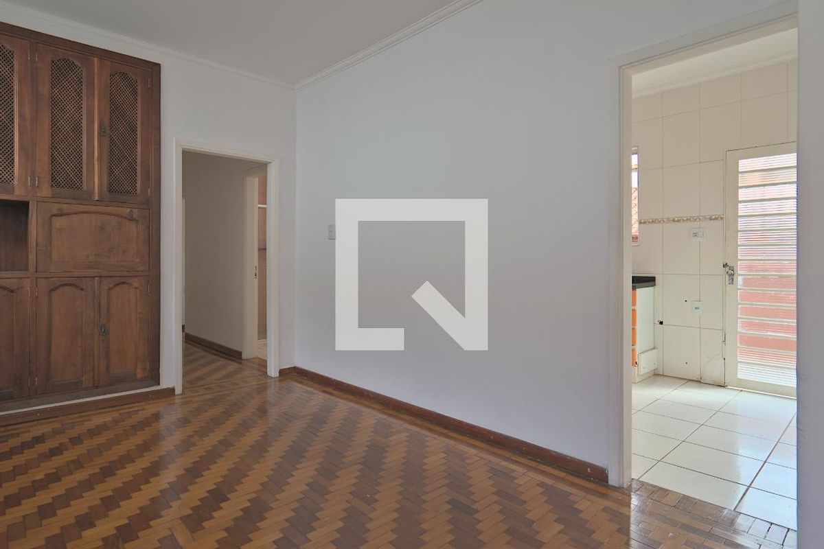 Casa à Venda - Bosque, 6 Quartos,  260 m2 em , Campinas - sp | SoloBR