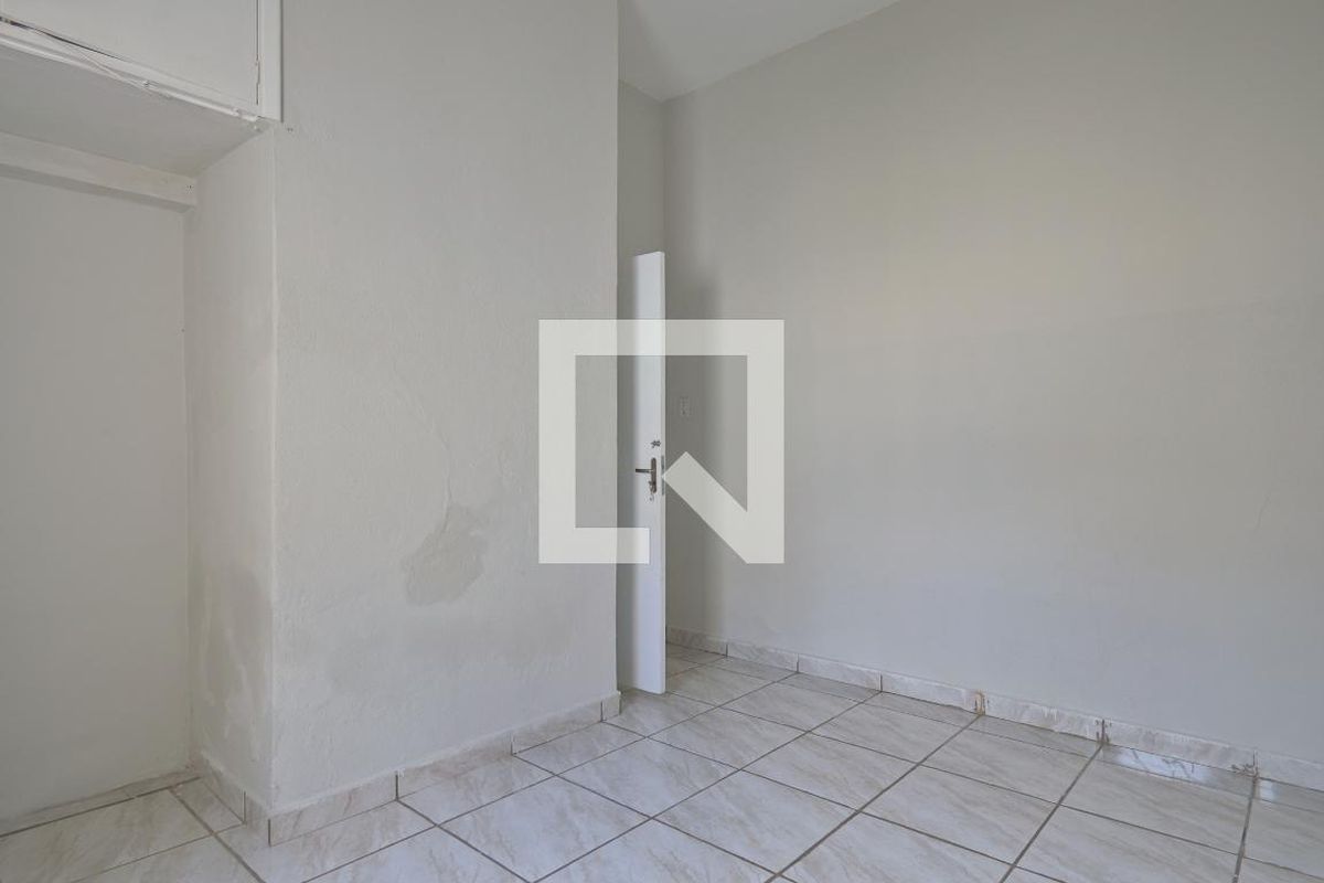 Casa à Venda - Bosque, 6 Quartos,  260 m2 em , Campinas - sp | SoloBR