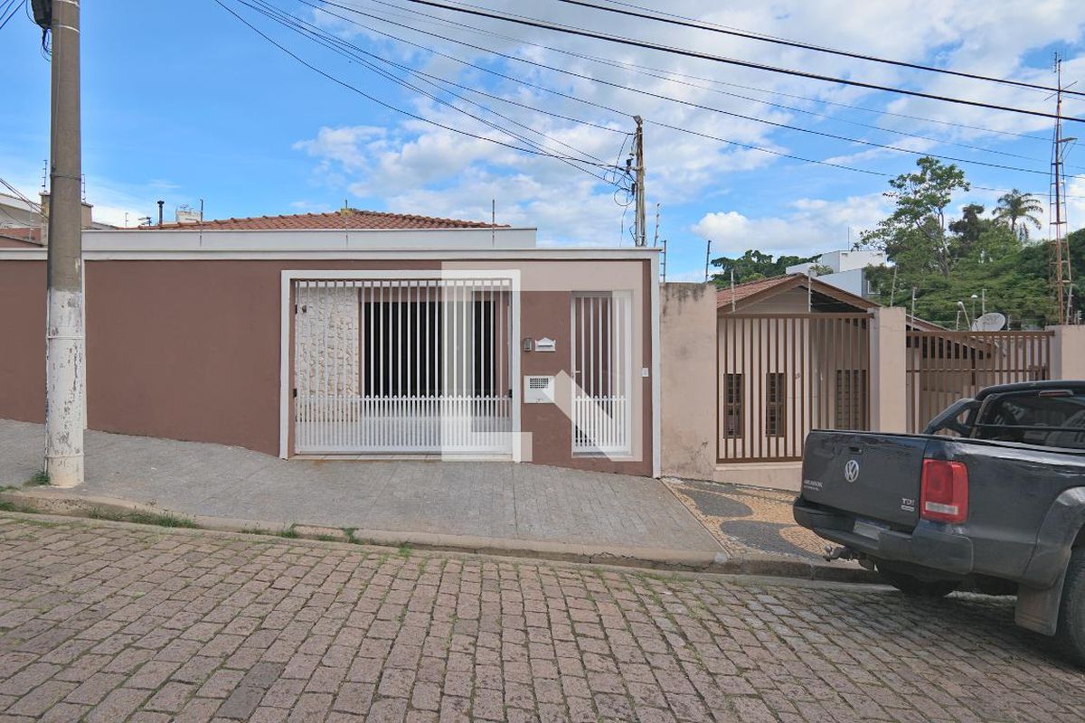 Casa à Venda - Bosque, 6 Quartos,  260 m2 em , Campinas - sp | SoloBR