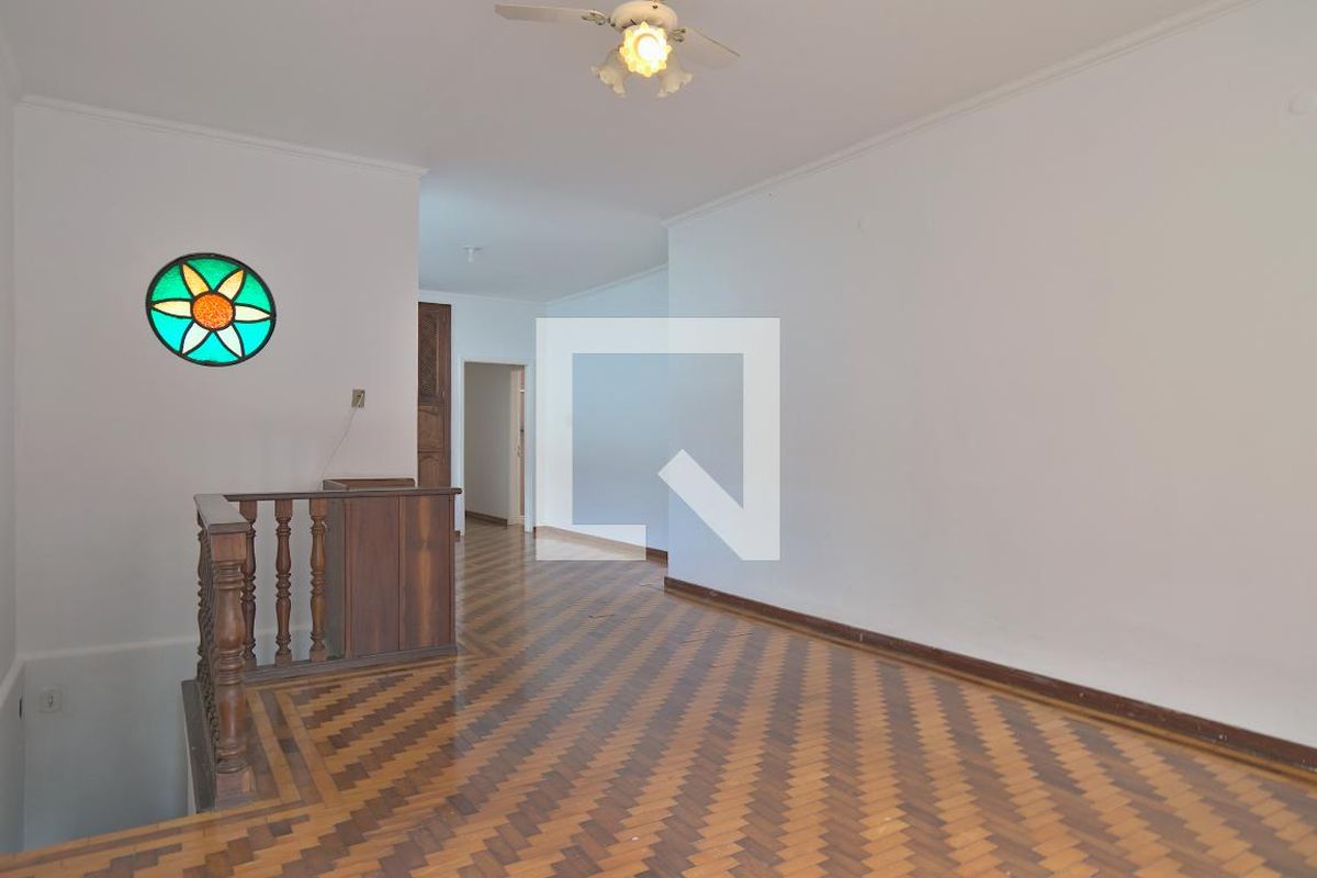 Casa à Venda - Bosque, 6 Quartos,  260 m2 em , Campinas - sp | SoloBR