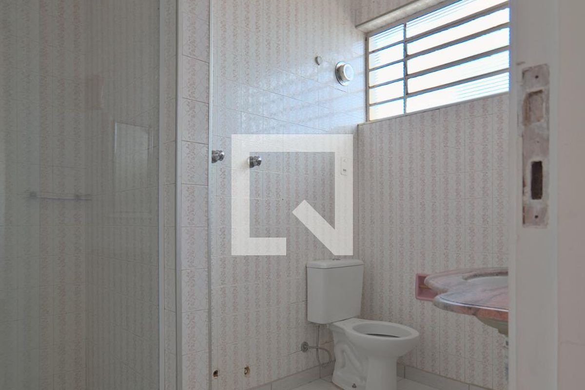 Casa à Venda - Bosque, 6 Quartos,  260 m2 em , Campinas - sp | SoloBR