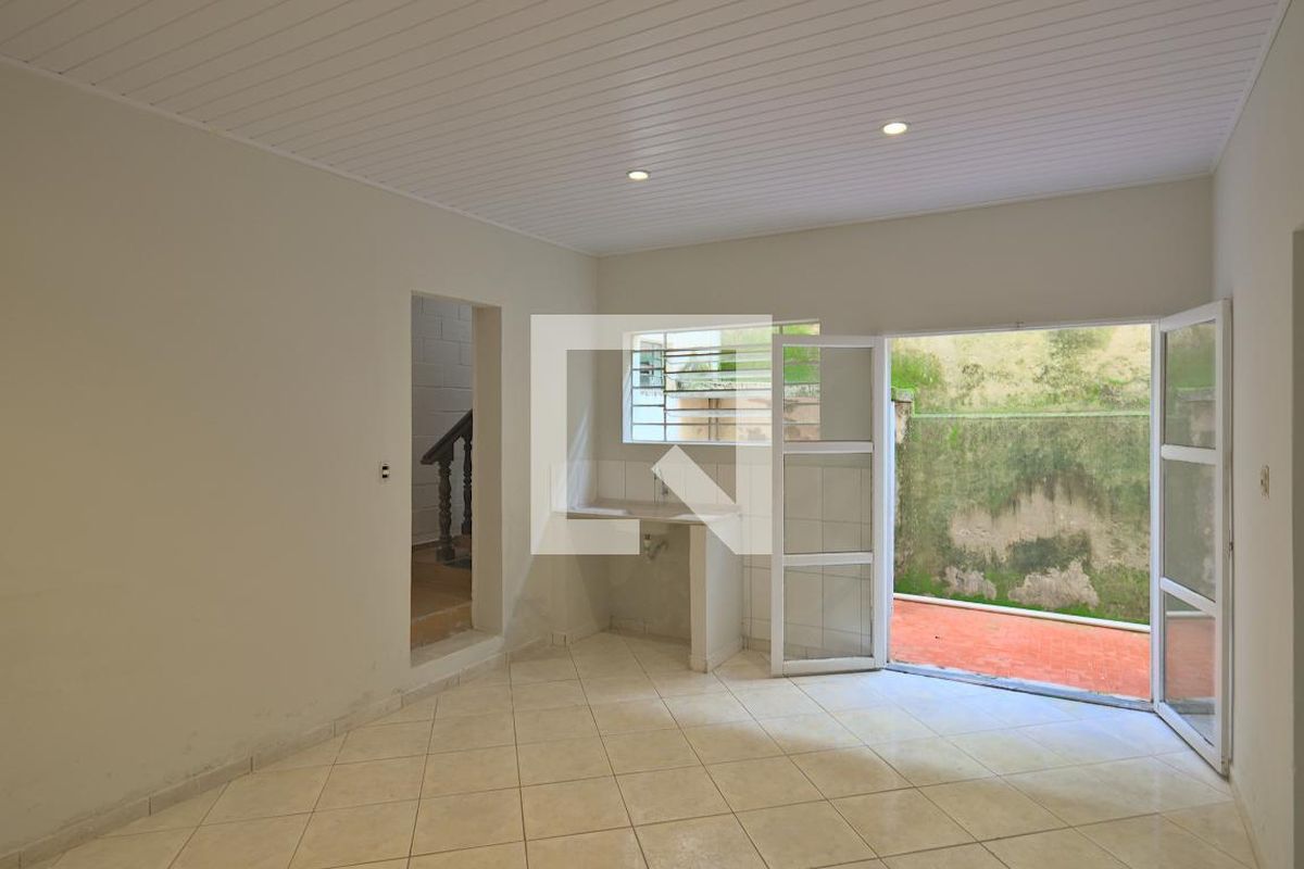 Casa à Venda - Bosque, 6 Quartos,  260 m2 em , Campinas - sp | SoloBR
