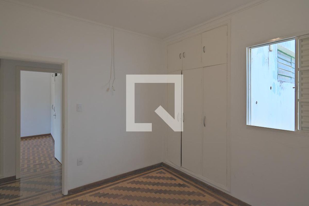 Casa à Venda - Bosque, 6 Quartos,  260 m2 em , Campinas - sp | SoloBR