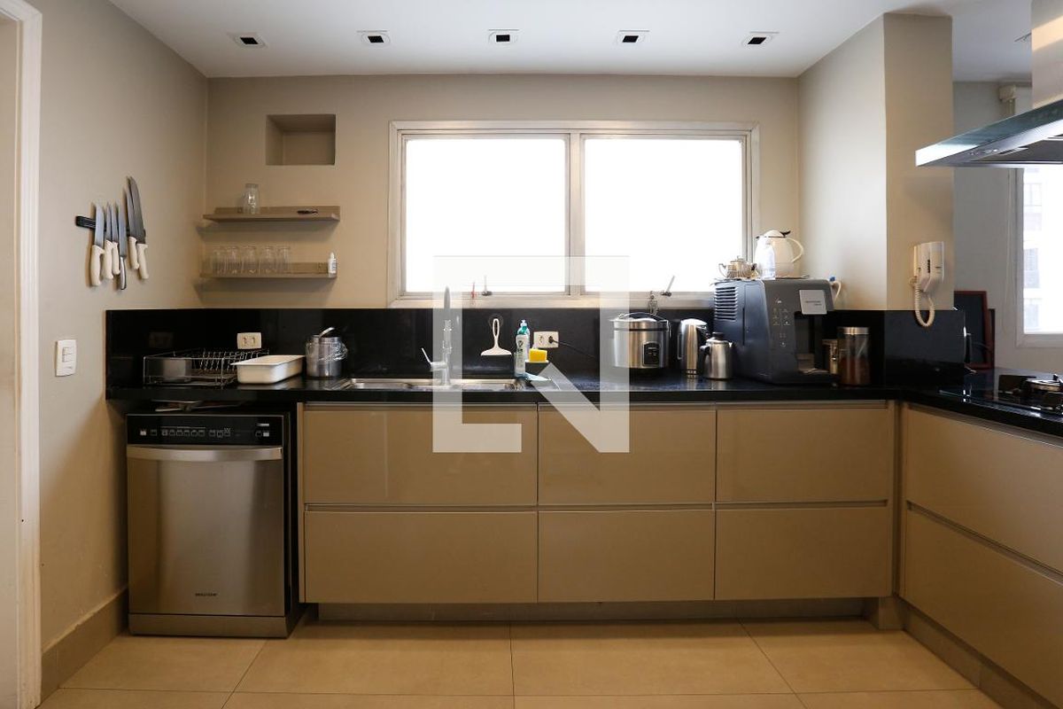 Apartamento, 4 quartos, 210 m² - Foto 135